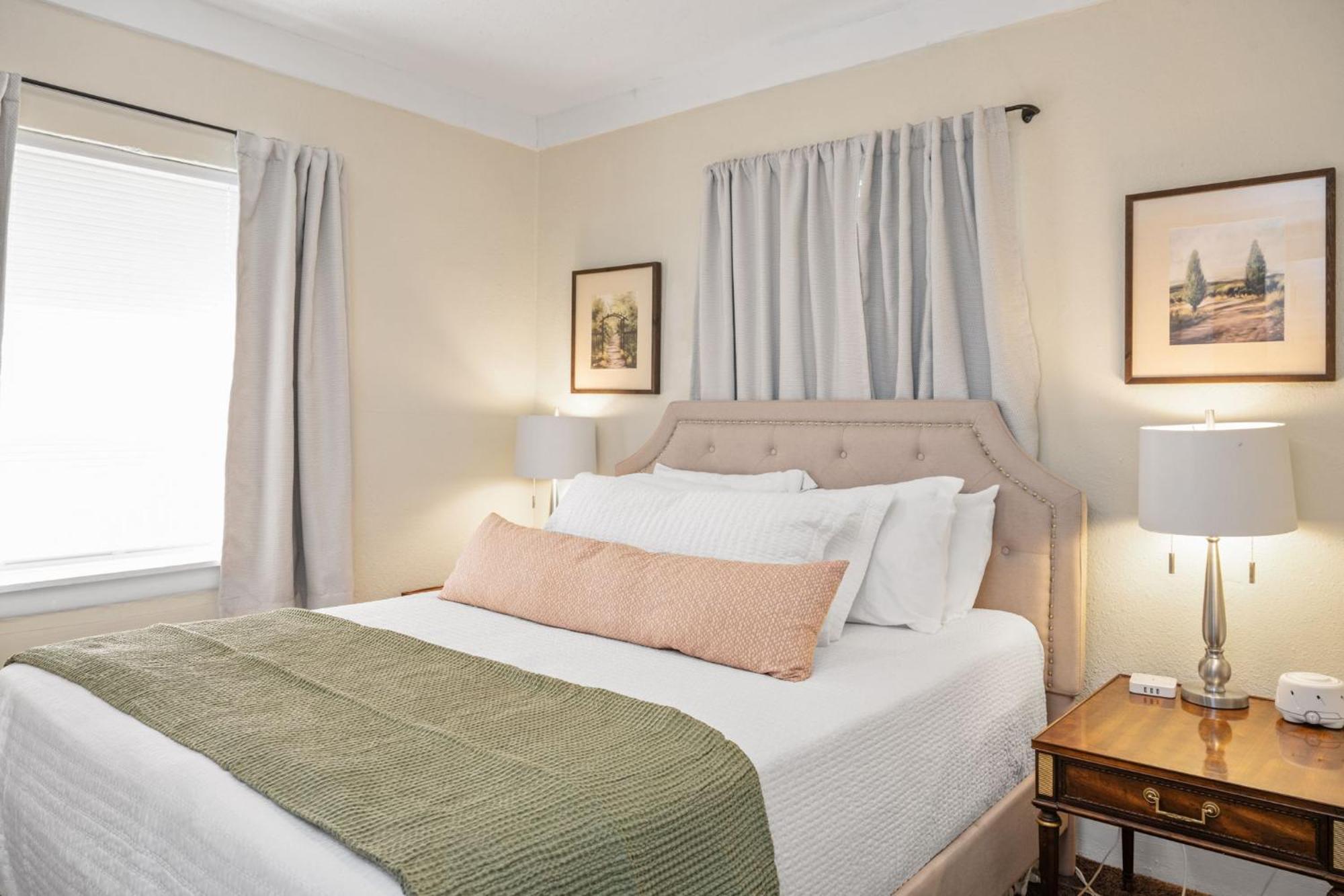 The Flats On Florida St - Super Comfy 2-Bedroom Apartments موبايل المظهر الخارجي الصورة
