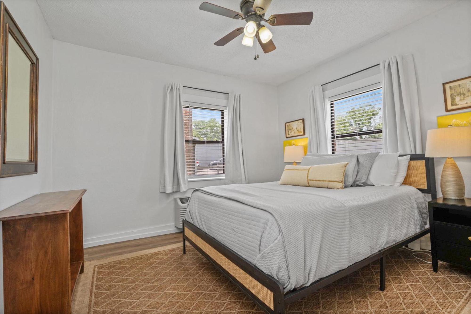 The Flats On Florida St - Super Comfy 2-Bedroom Apartments موبايل المظهر الخارجي الصورة